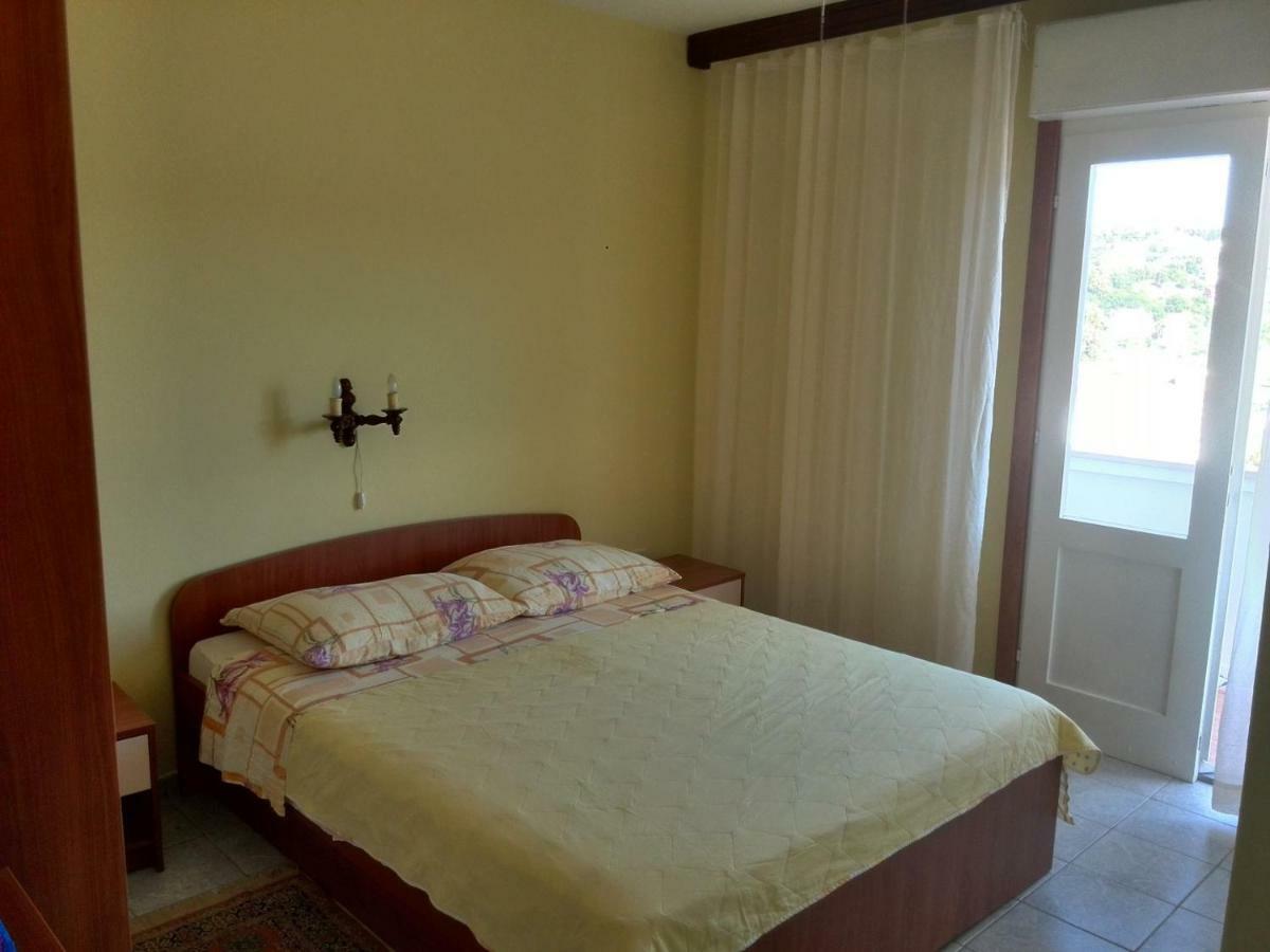 Kampor Apartments Bagian luar foto