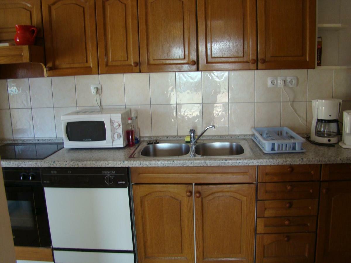 Kampor Apartments Bagian luar foto